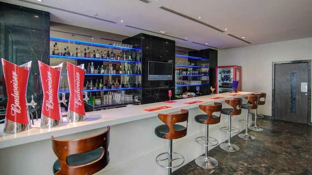 Фото Bhagini Icon Premier Hotel