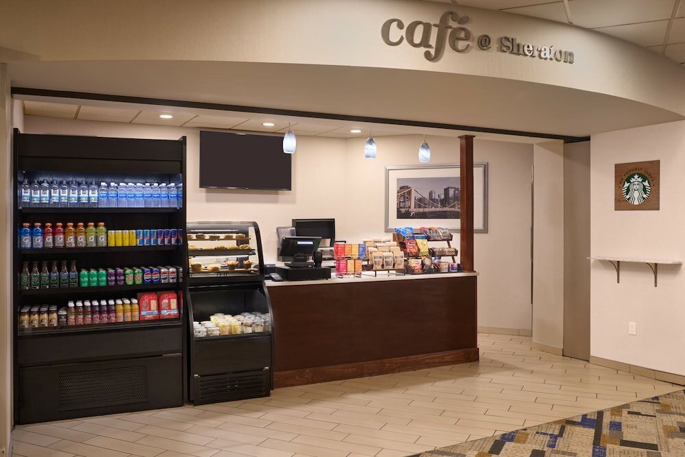 Фото Sheraton Pittsburgh Hotel at Station Square