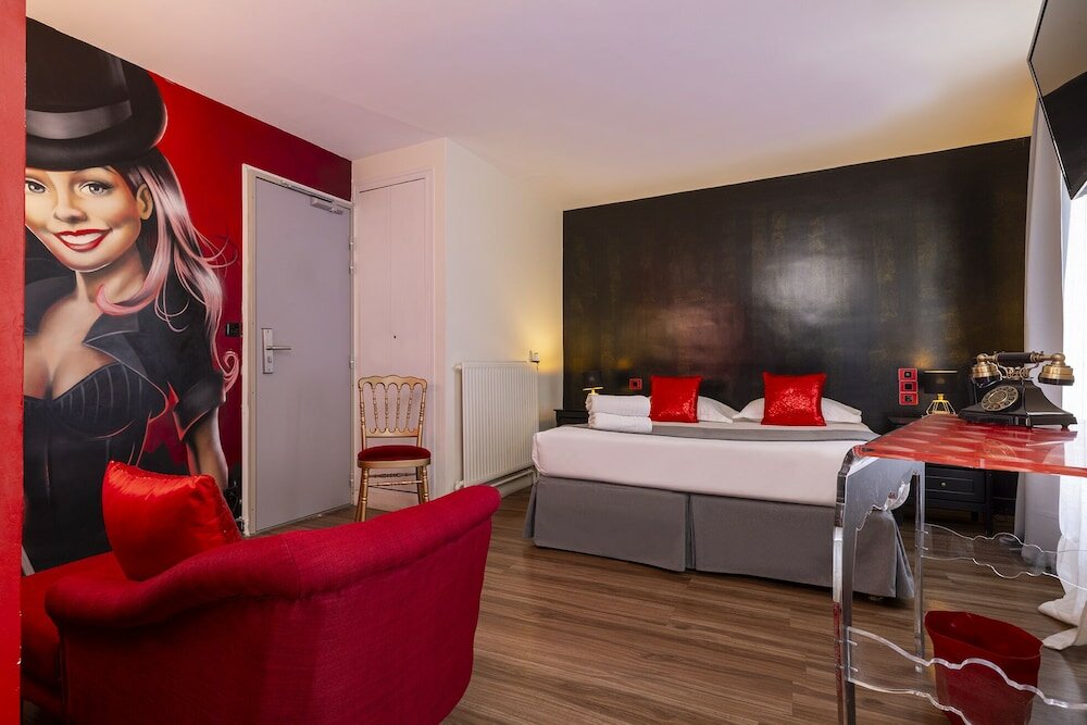 Фото Paris Legendre