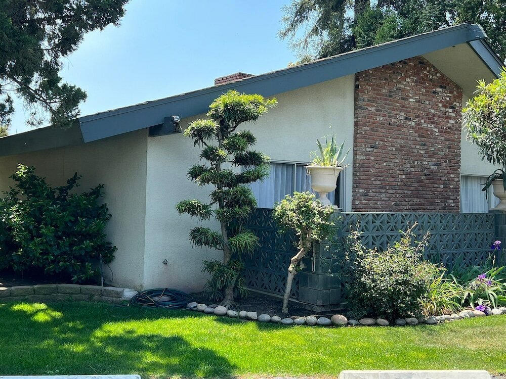 Фото Lamp Liter Inn