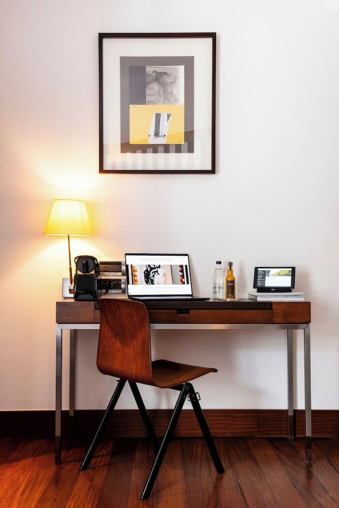 Фото Grand Hotel Champs-Elysees