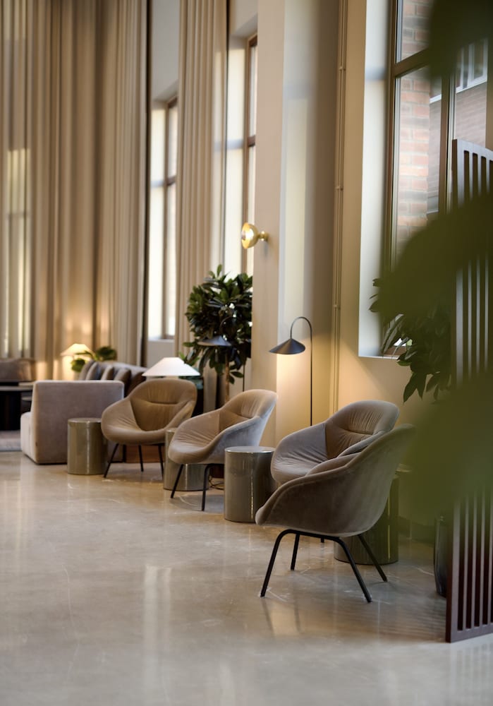 Фото Home Hotel Tapetfabriken