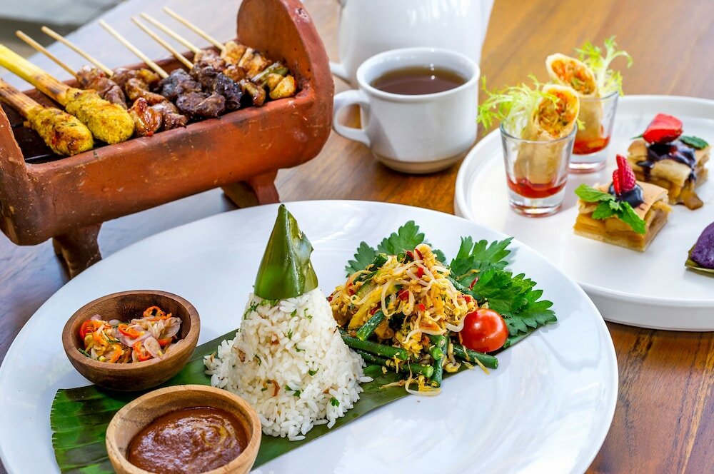 Фото Nirwana Beach & Resort