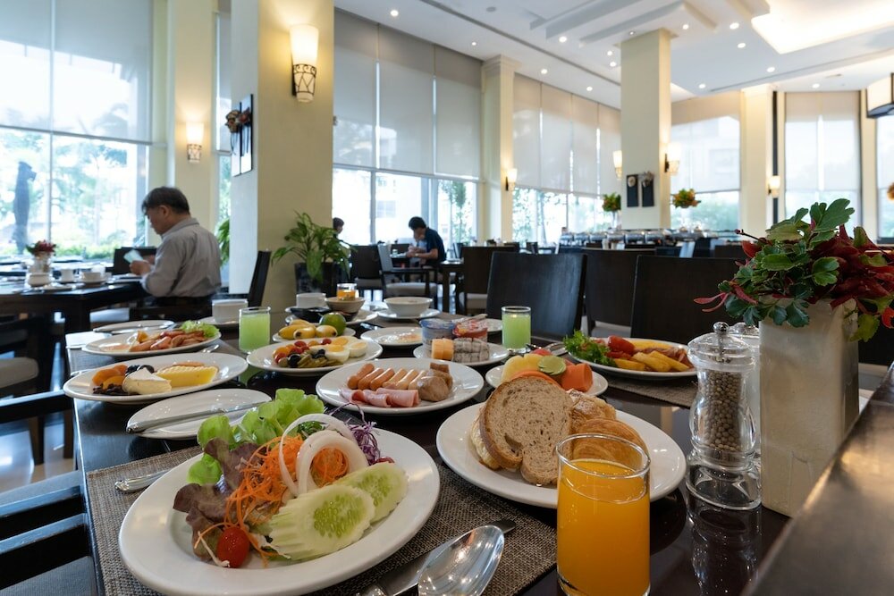 Фото Cape Racha Hotel