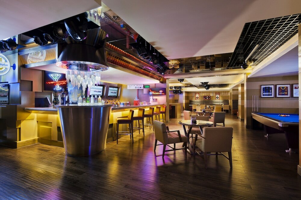 Фото Courtyard by Marriott Hangzhou Wulin