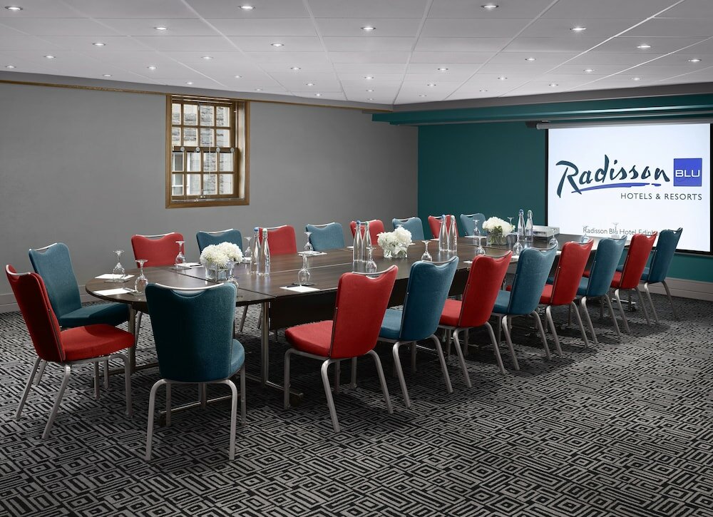 Фото Radisson Blu Hotel, Edinburgh City Centre