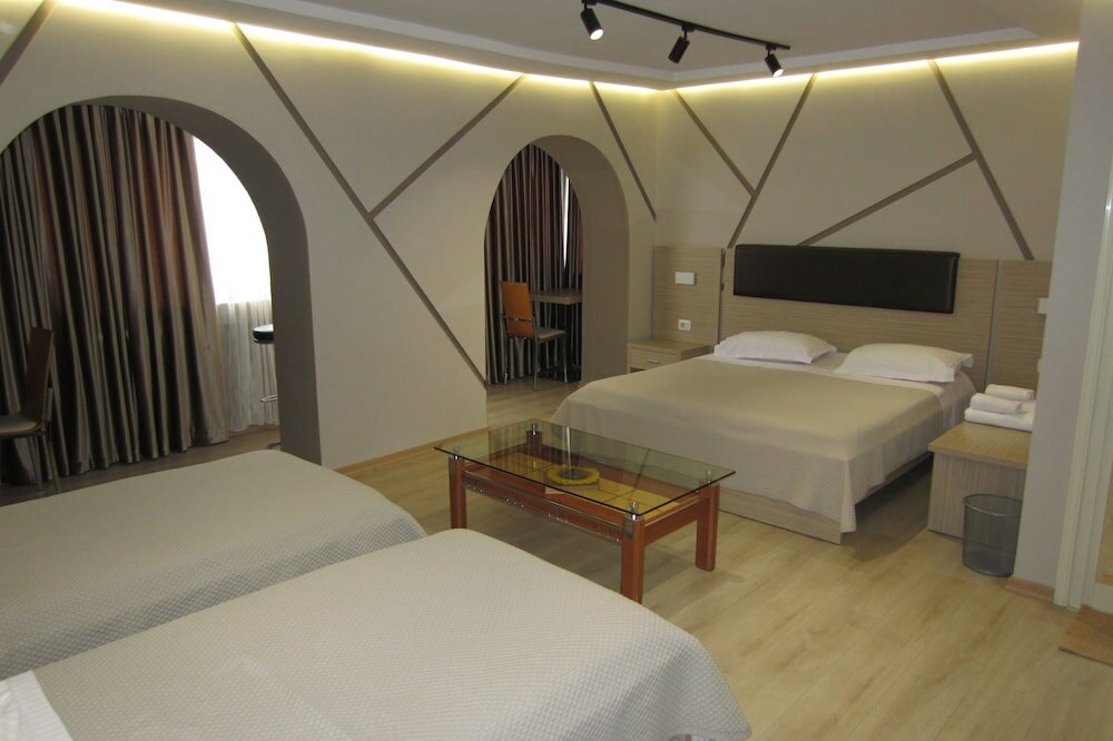 Фото Freddy's Hotel