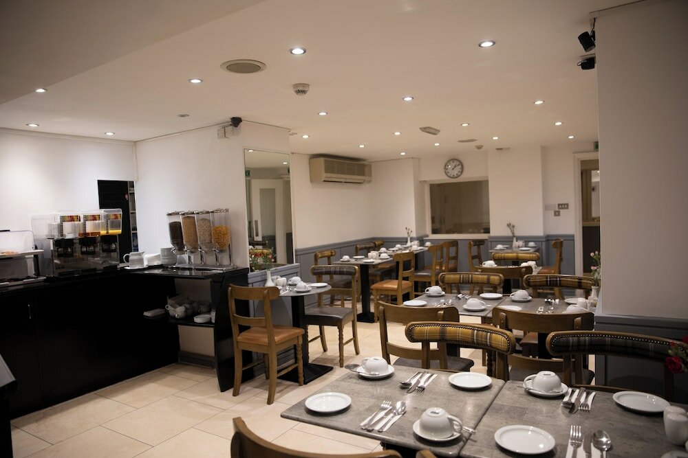 Фото Duke of Leinster Hotel