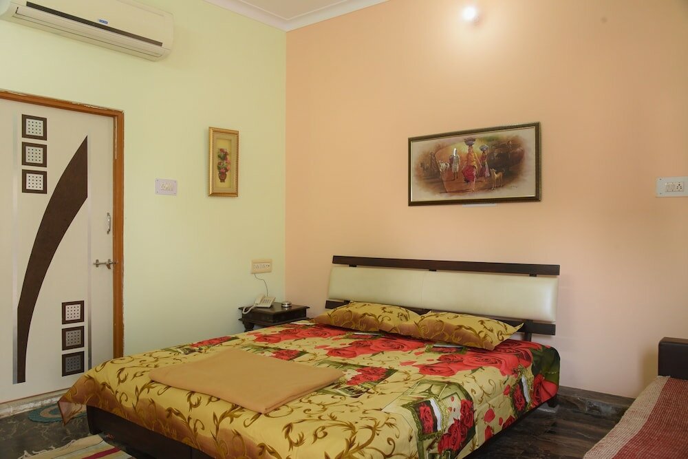 Фото Ganesham Guest House
