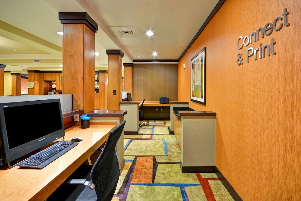 Фото Fairfield Inn & Suites by Marriott Tampa Fairgrounds/Casino