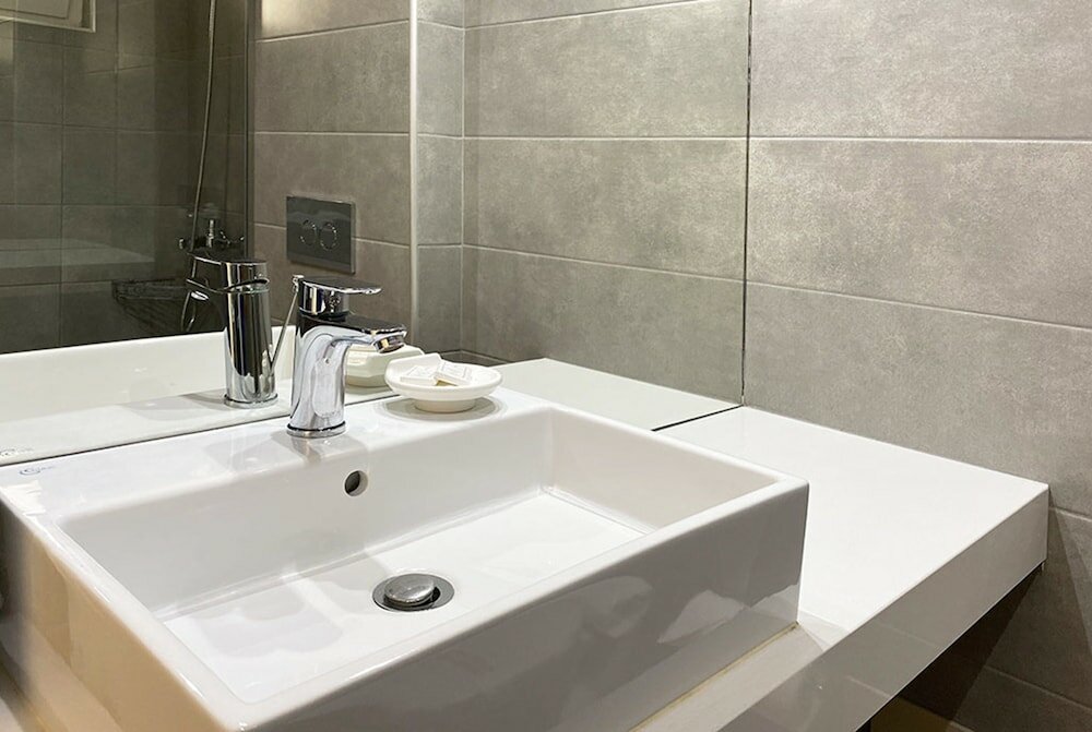 Фото Alexander House