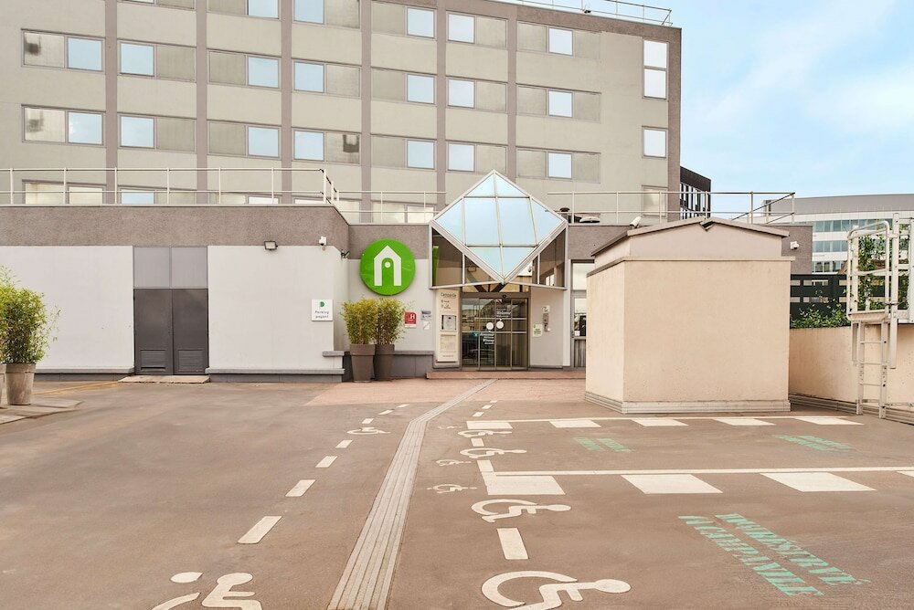 Фото отеля 1