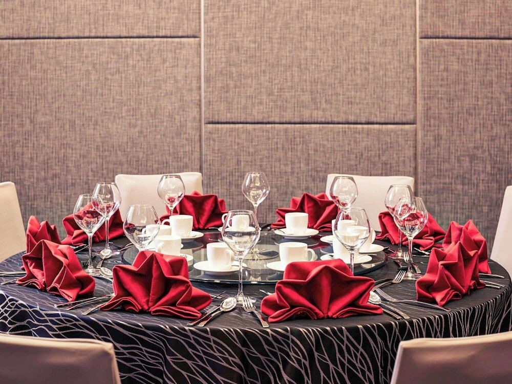 Фото Mercure Kuala Lumpur Shaw Parade