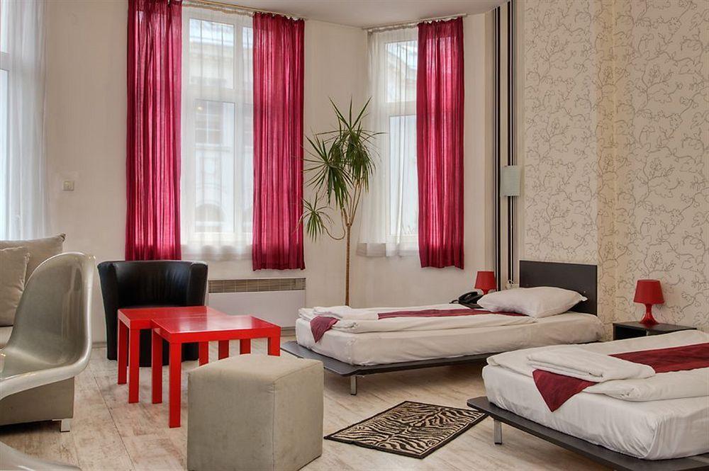 Фото Scotty's Boutique Hotel Sofia