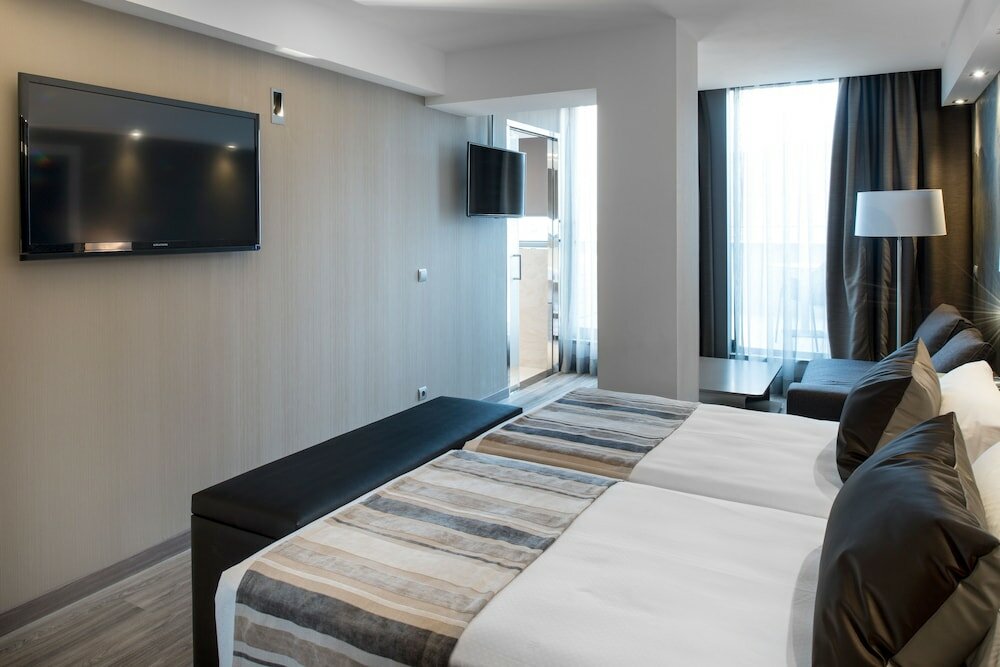 Фото Catalonia Square