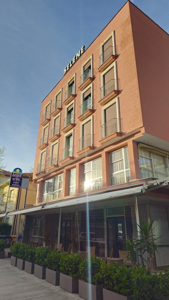 Фото Hotel Selene