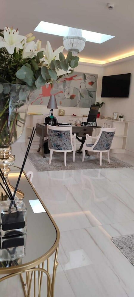 Фото Hotel La Ville