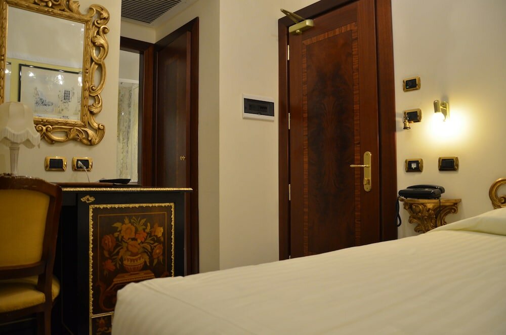 Фото Des Epoques