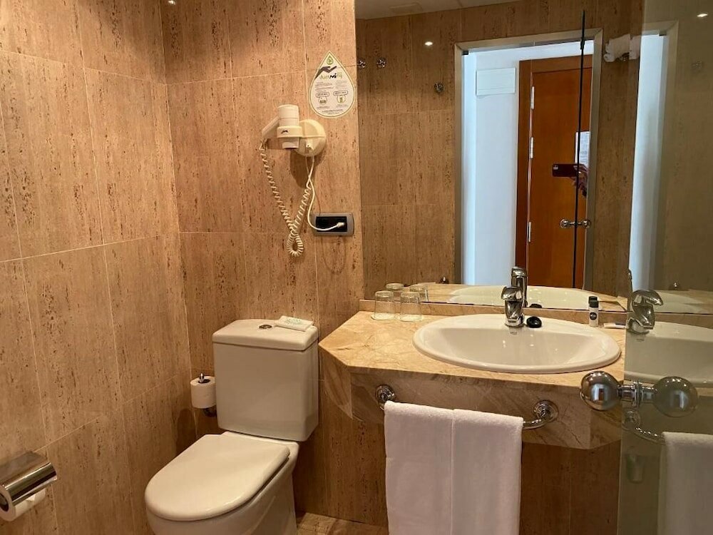 Фото Hotel Duerming Longoria Plaza