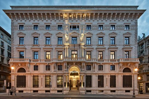 Гостиница DoubleTree by Hilton Trieste в Триесте