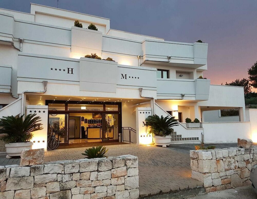 Фото Отель His Majesty