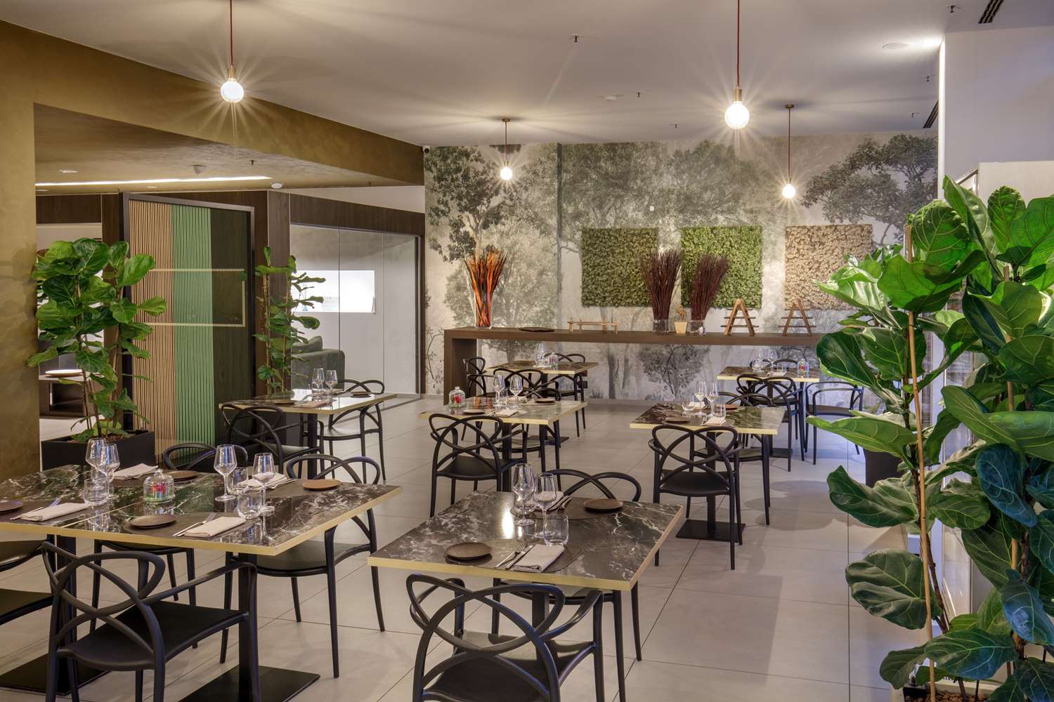 Фото DoubleTree by Hilton Milan