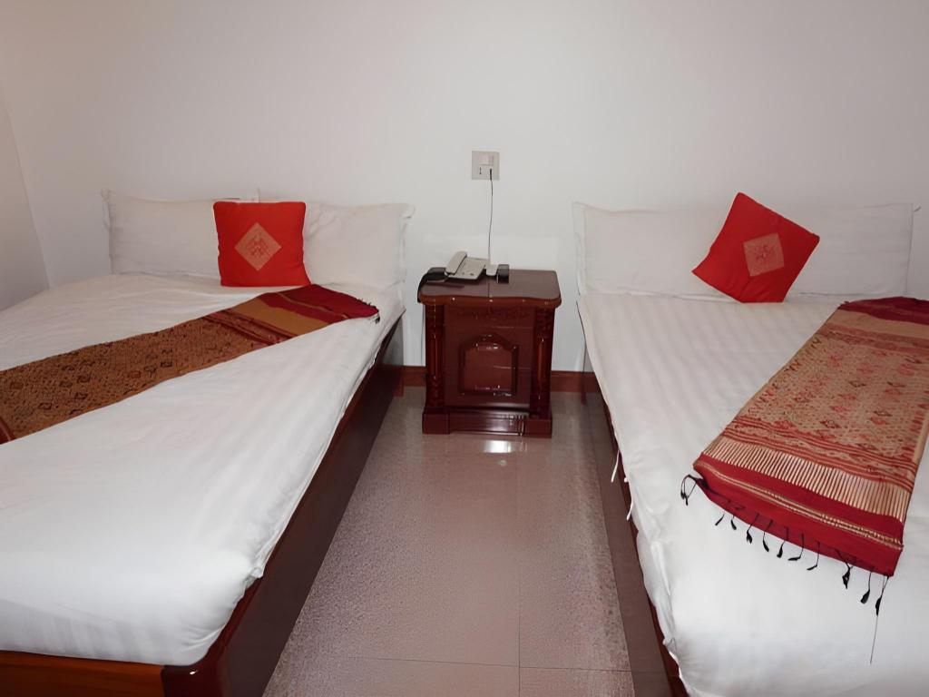 Фото Mittaphap Hotel II