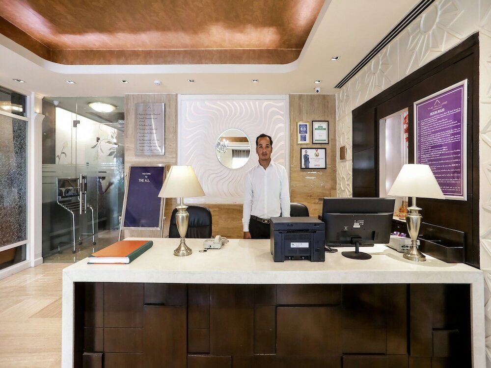 Фото The Allure Hotel R-57