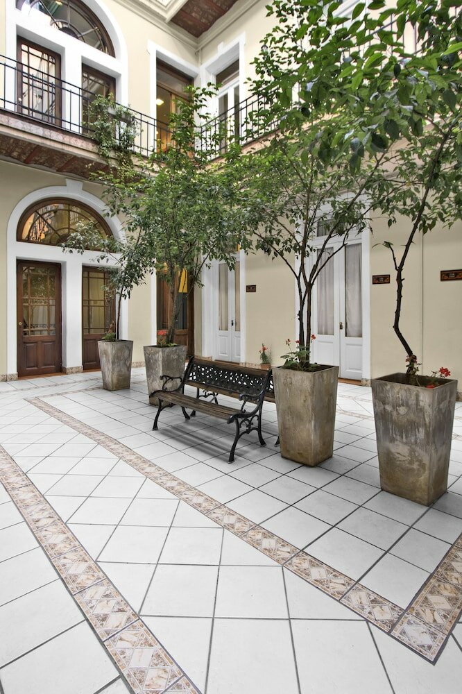 Фото Milhouse Hostel Hipo