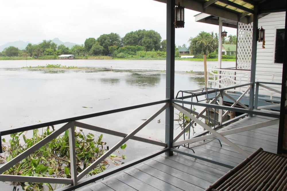 Фото Sugar Cane Guest House 1