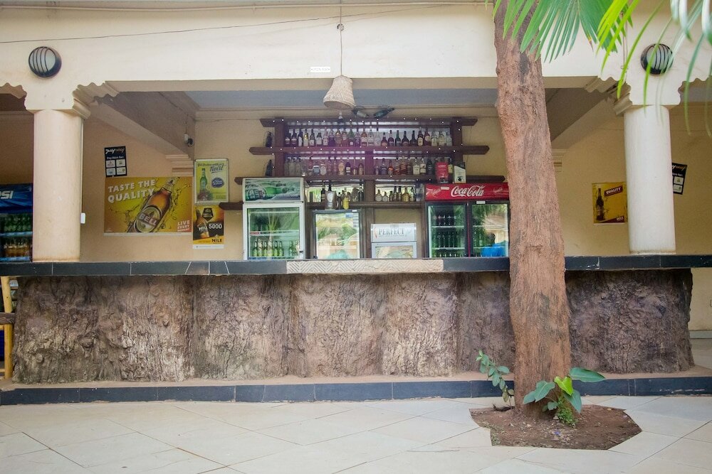 Фото Emerald Hotel