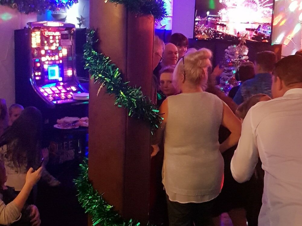 Фото The New Royal Windsor Hotel