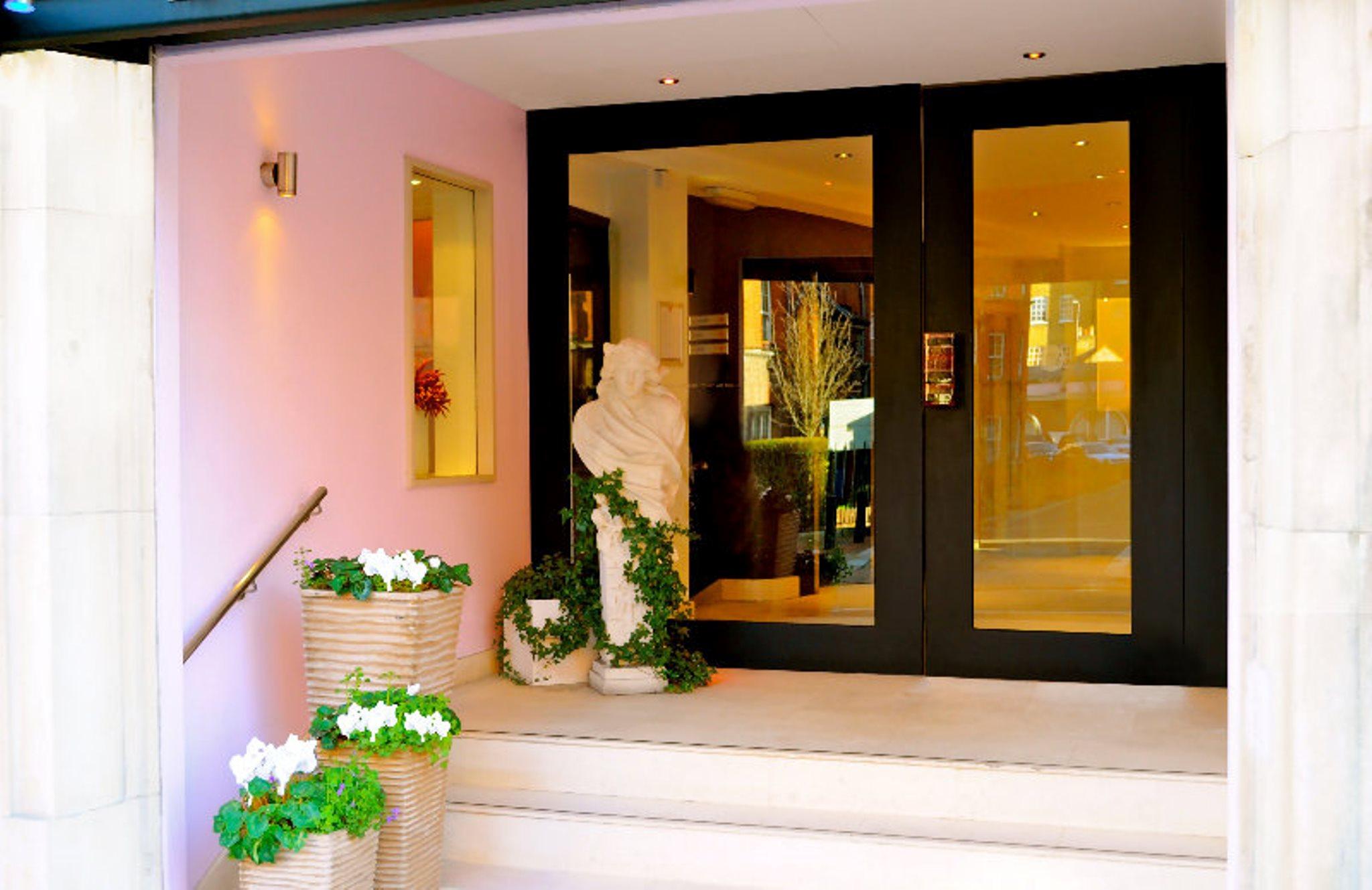 Фото Sonder Chelsea Green