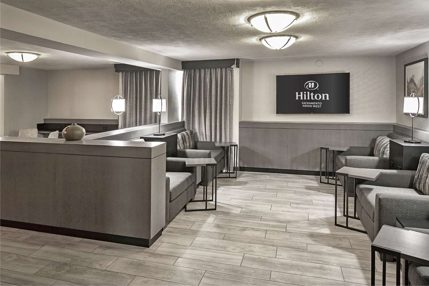 Фото Hilton Sacramento Arden West