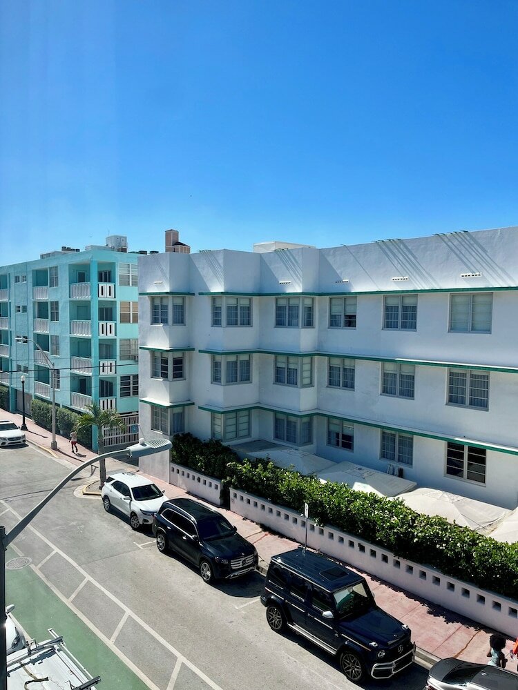 Фото Majestic South Beach Hotel