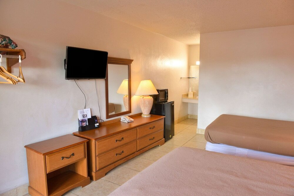 Фото Econo Lodge North