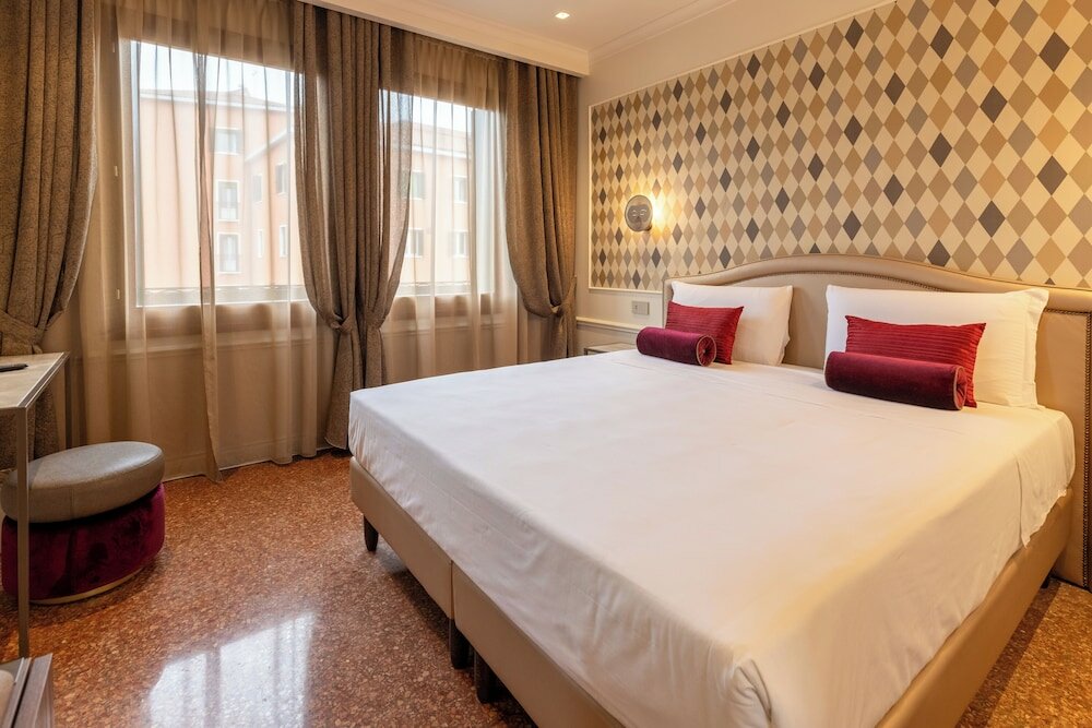 Фото Hotel Arlecchino