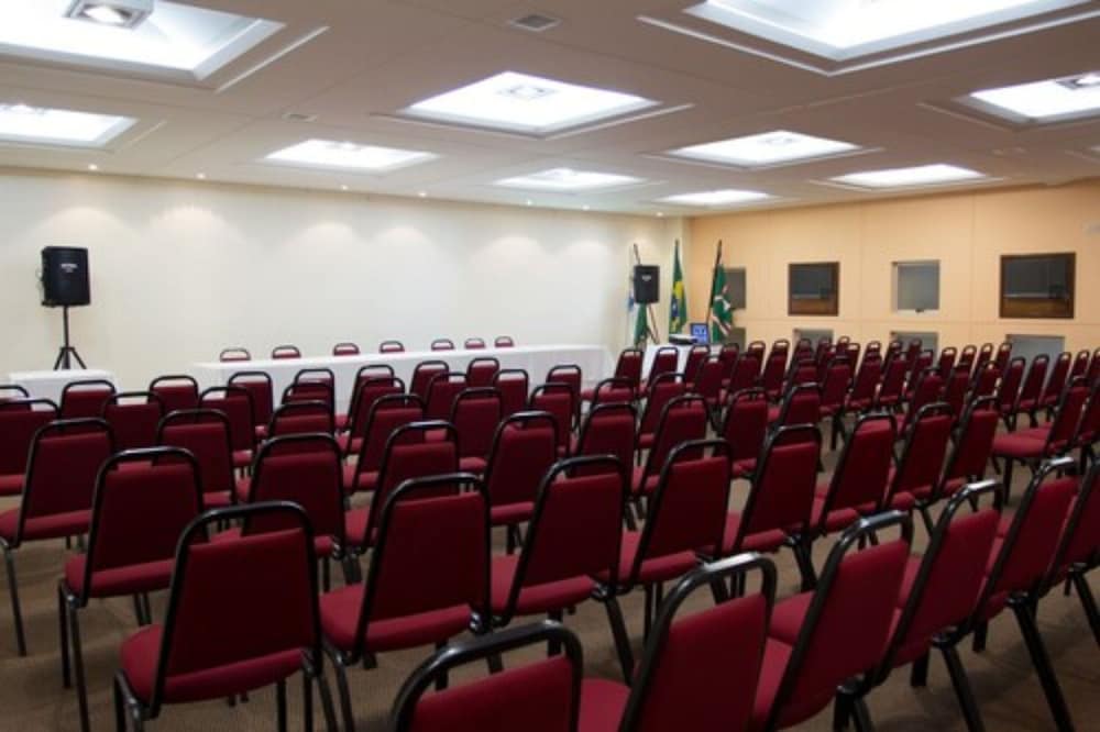 Фото Rede Andrade Mercado