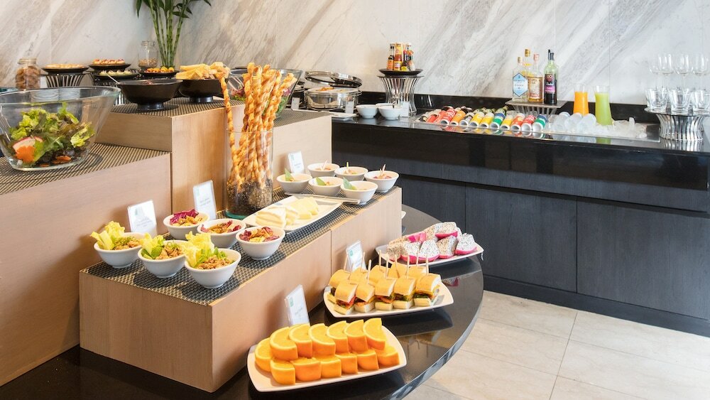 Фото Holiday Inn Bangkok, an Ihg Hotel