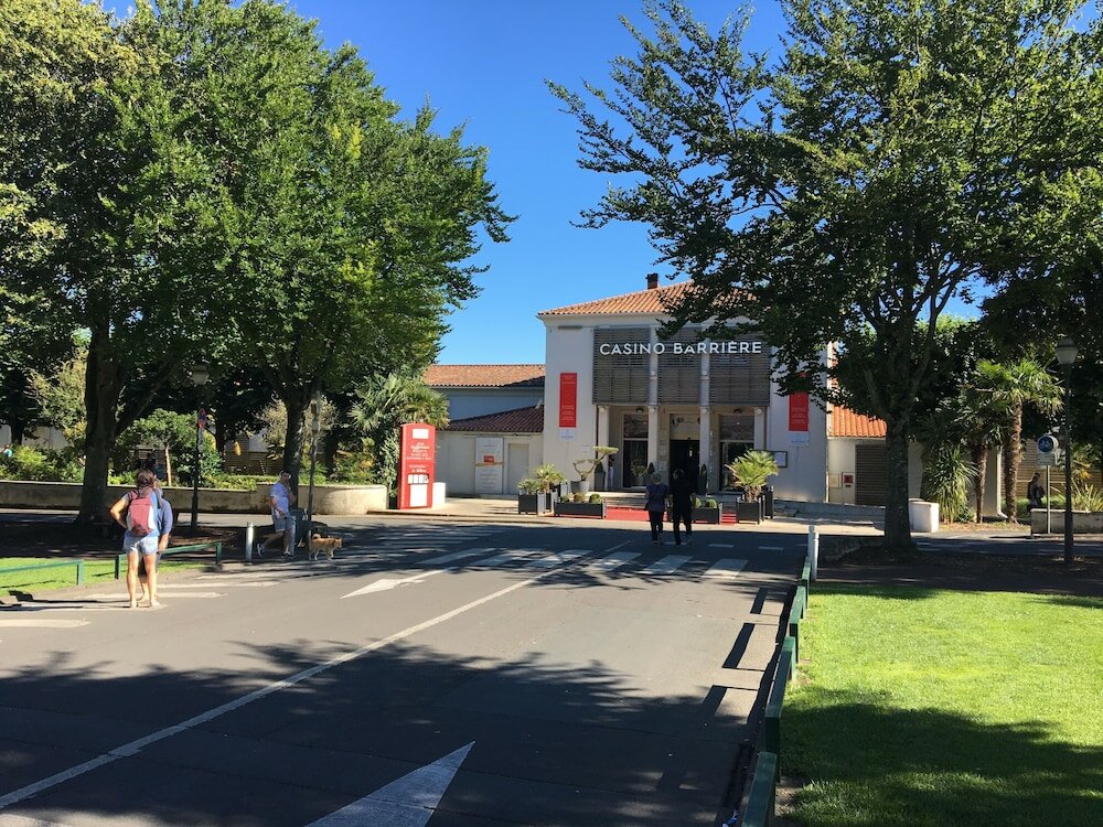 Фото Accostage Hotel