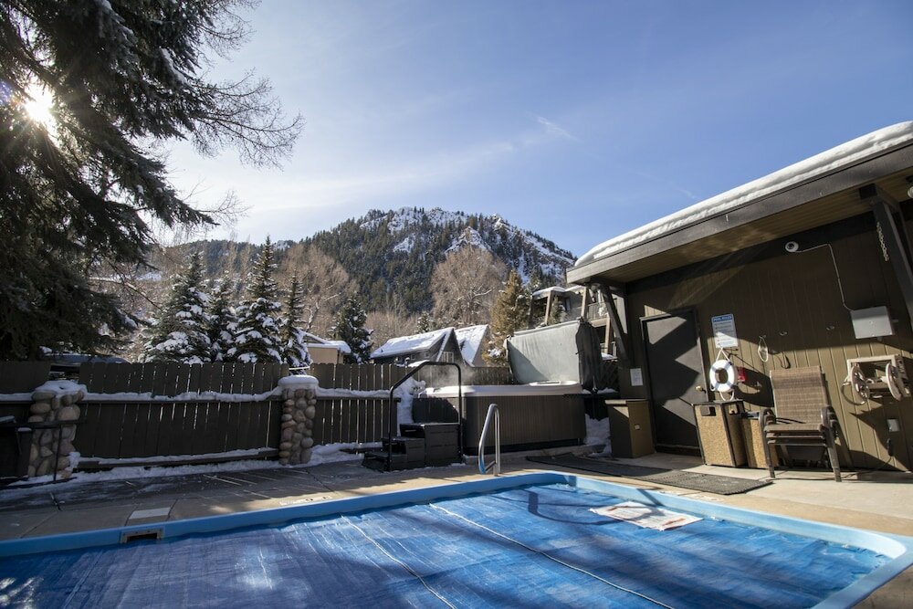 Фото Aspen Mountain Lodge