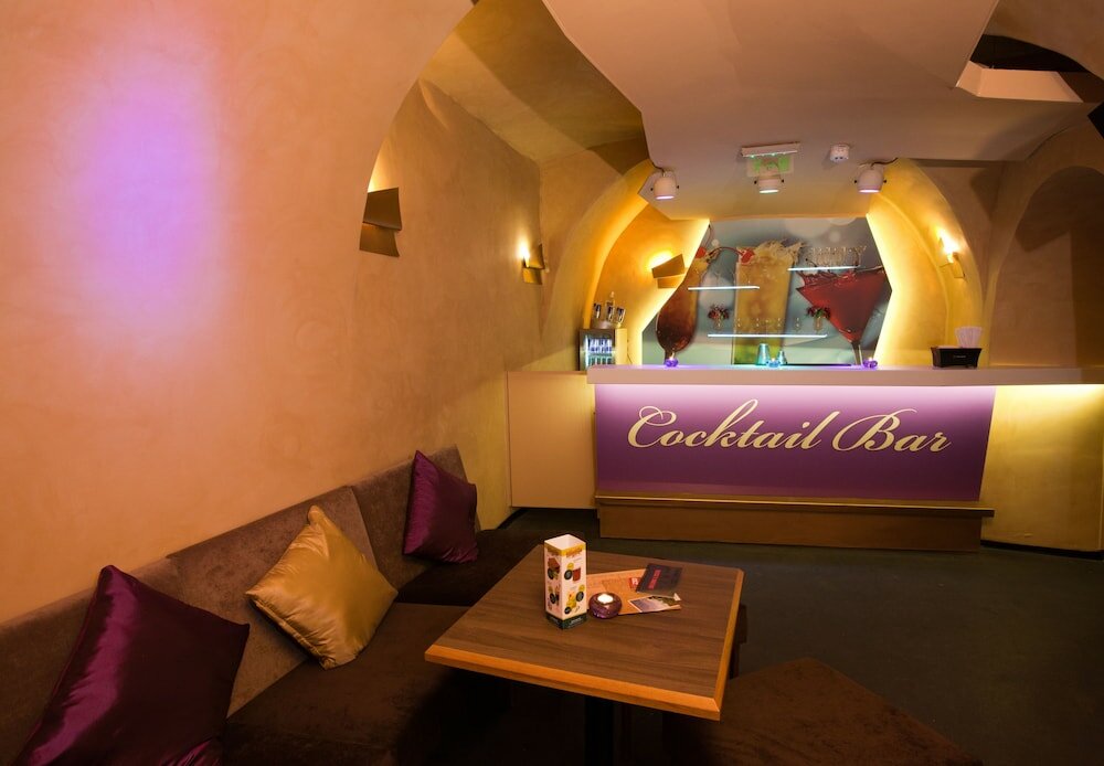 Фото Barokk Hotel Promenád Gyor