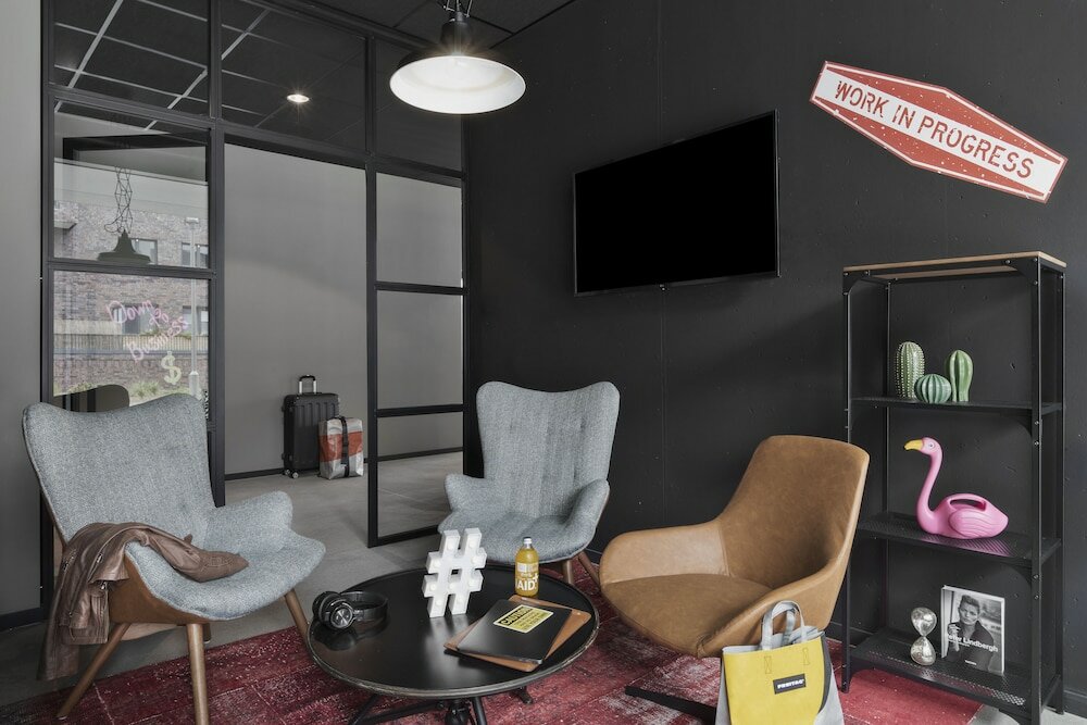 Фото Moxy Hamburg Altona