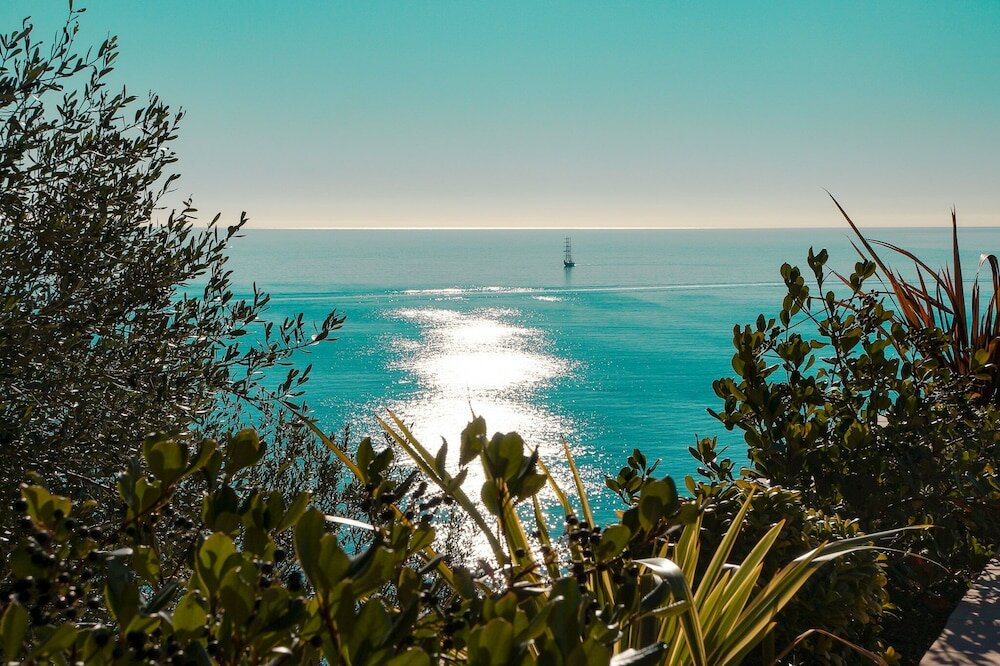 Фото Hôtel La Pérouse Nice