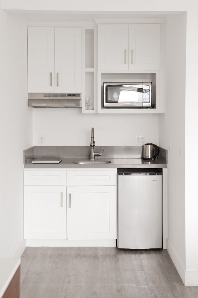 Фото Hollywood Hills Hotel