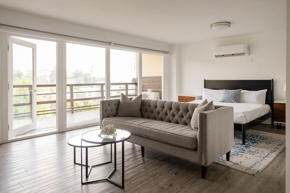 Фото Hollywood Hills Hotel