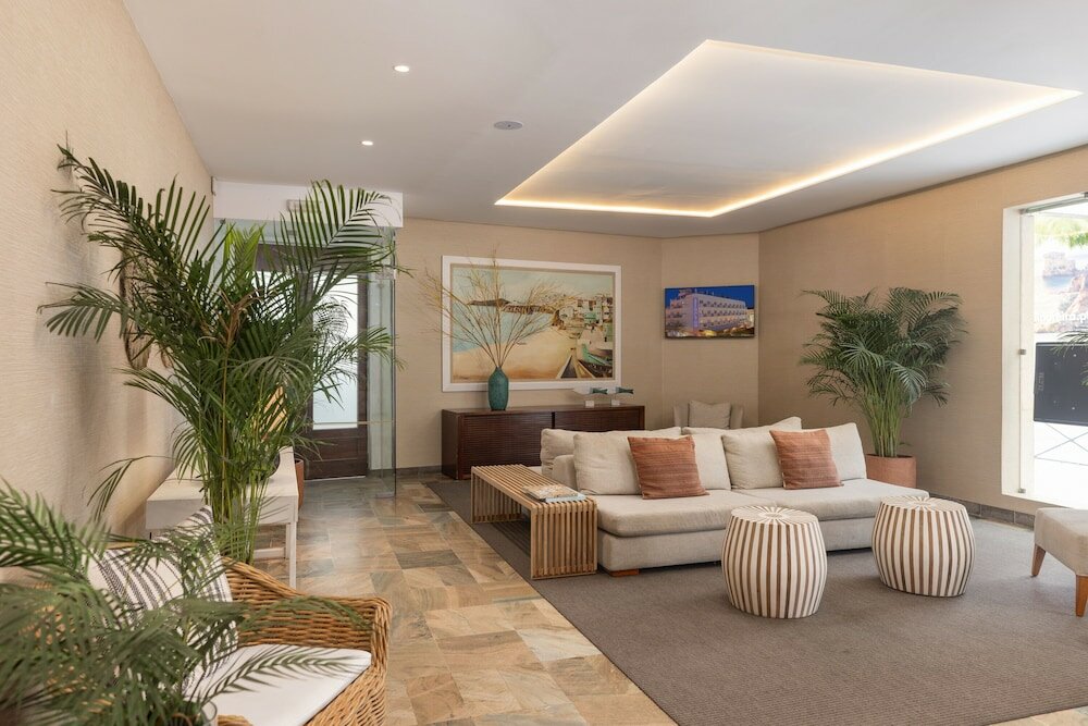 Фото Hotel Baltum