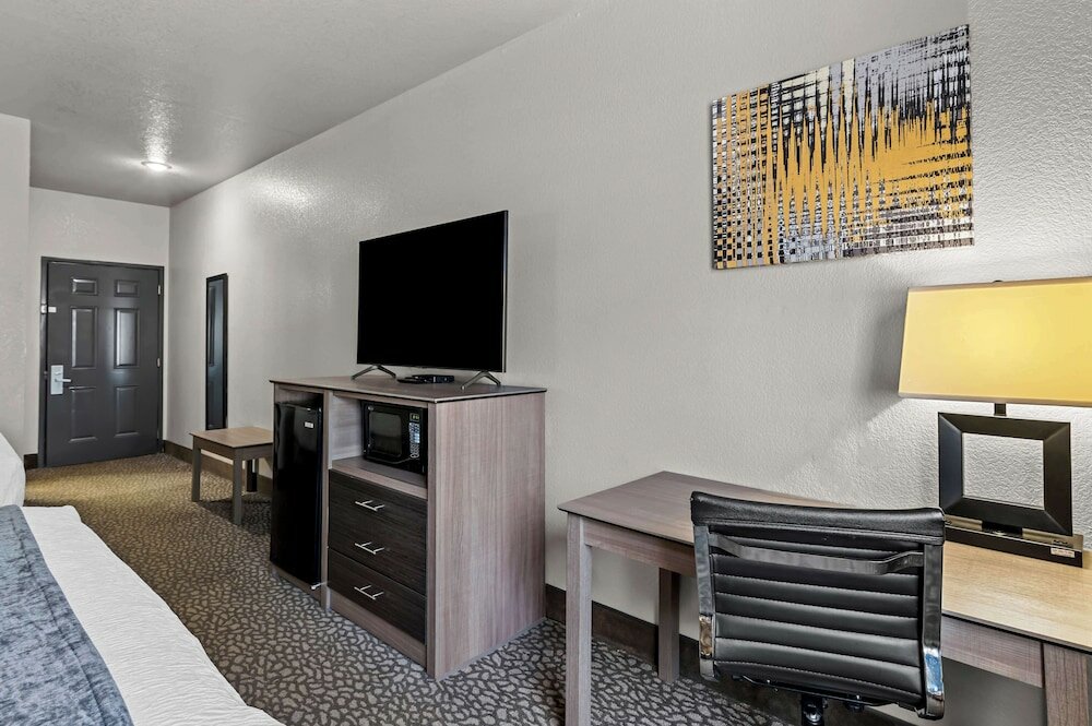 Фото Best Western Sherwood Inn & Suites