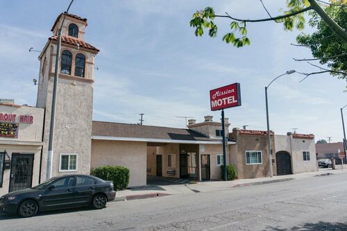 Гостиница Mission Motel Lynwood в Комптоне