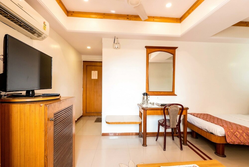 Фото Hotel Parklane